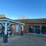 Dependance De 45m2 A Louer Saint-Vite