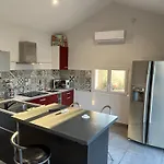 公寓 Dependance De 45m2 A Louer Saint-Vite
