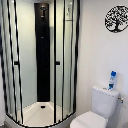 Dependance De 45m2 A Louer Apartament Saint-Vite