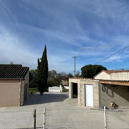 Dependance De 45m2 A Louer * Saint-Vite