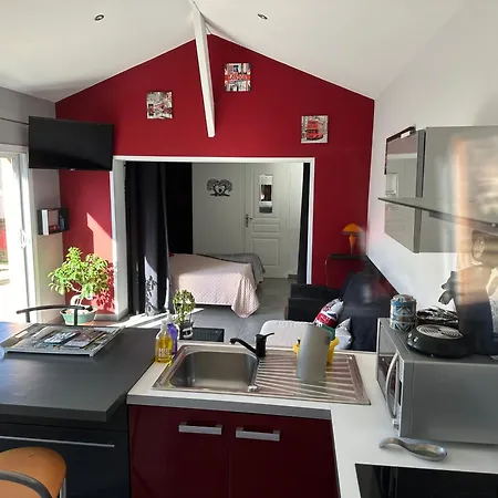 Dependance De 45m2 A Louer