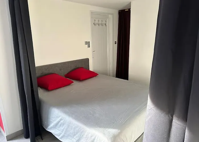 Dependance De 45m2 A Louer Lejlighed Saint-Vite