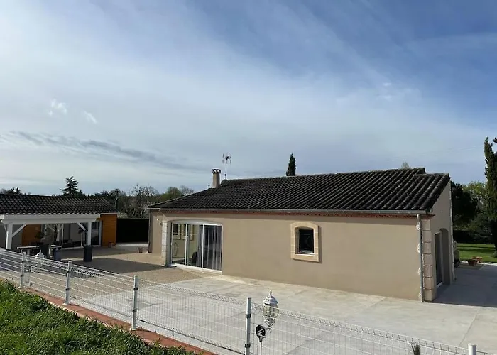 Dependance De 45m2 A Louer Saint-Vite