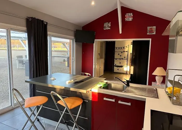 Apartment Dependance De 45m2 A Louer Saint-Vite