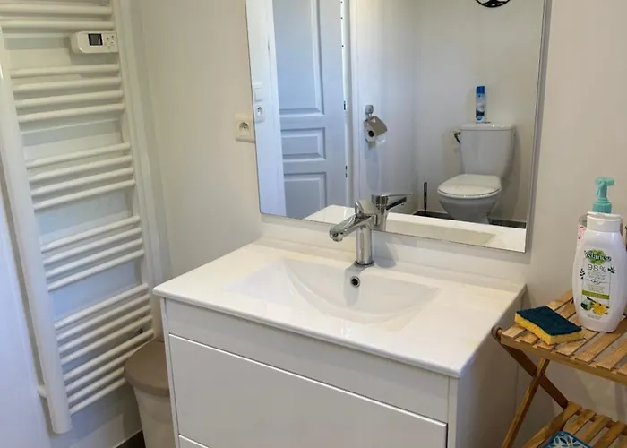 Dependance De 45m2 A Louer